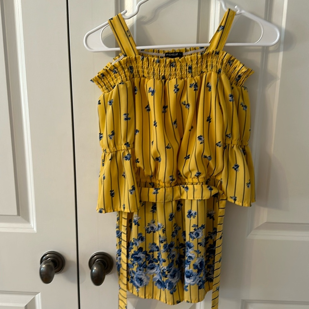 Girls romper. Medium size 10